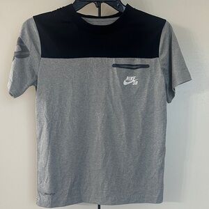 Nike SB DriFit Boys Gray and Black          Pocket Tee
